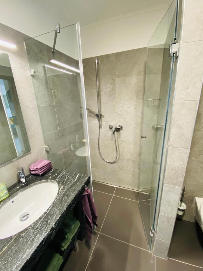 Lotusbluete Appartement In Heviz Mit Tiefgarage Und Panoramaterrasse Exterior photo